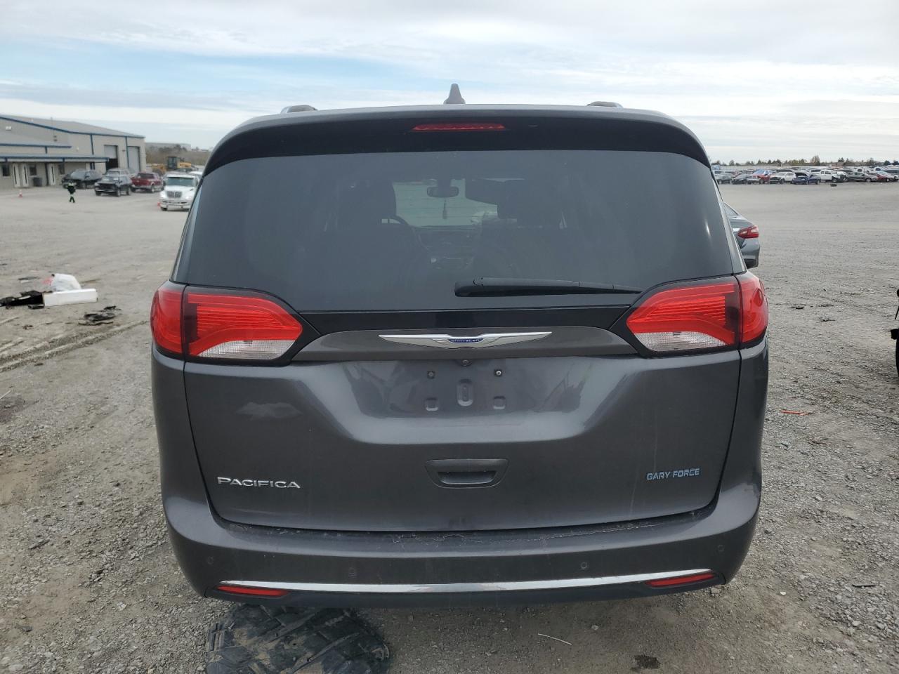 2020 Chrysler Pacifica Touring L VIN: 2C4RC1BG8LR157462 Lot: 91780985