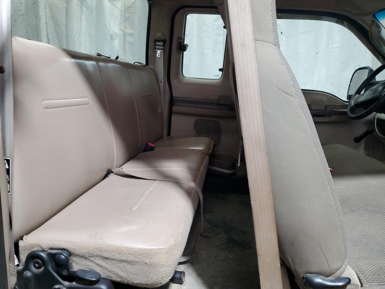 2004 Ford F250 Super Duty VIN: 1FTNX21P94EB15049 Lot: 92656855