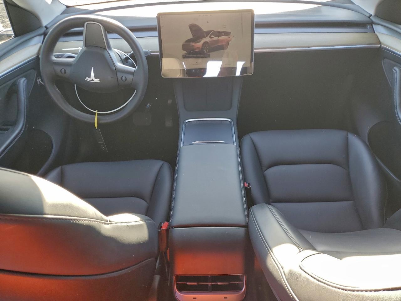 2023 Tesla Model Y VIN: 7SAYGDEE9PA039692 Lot: 94536685