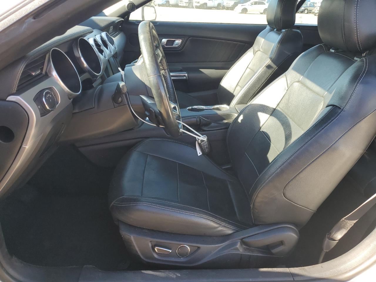 2018 Ford Mustang VIN: 1FATP8UH4J5124113 Lot: 91048075