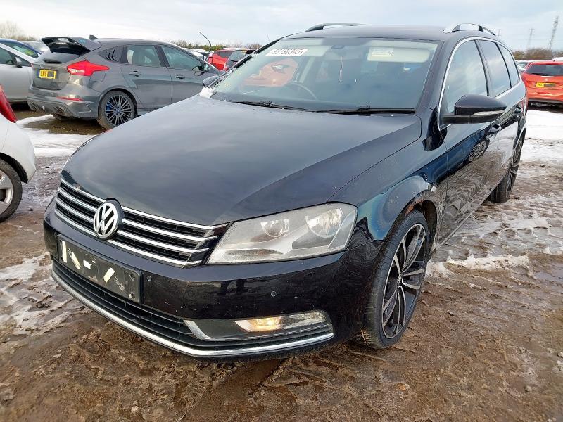 2012 VOLKSWAGEN PASSAT 2.0 TDI BLUEMOTION TECH SPORT 5DR for sale at Copart PETERLEE