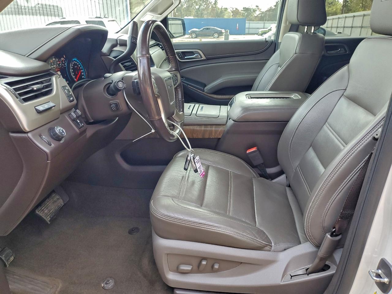 2018 GMC Yukon Xl Denali VIN: 1GKS1HKJ1JR220260 Lot: 92893585