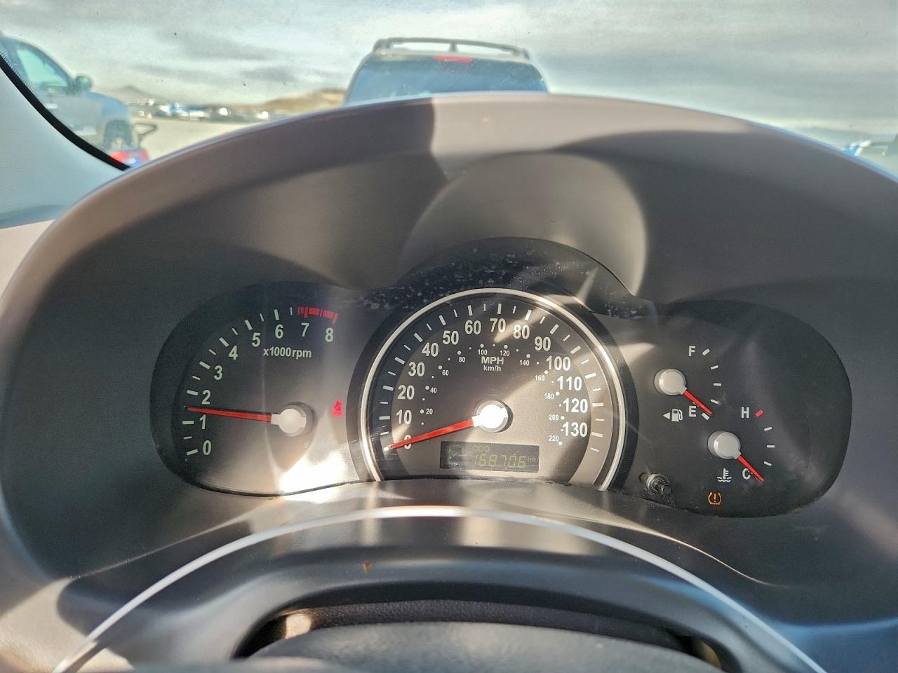 2011 Kia Sedona Lx VIN: KNDMG4C78B6377916 Lot: 94289225