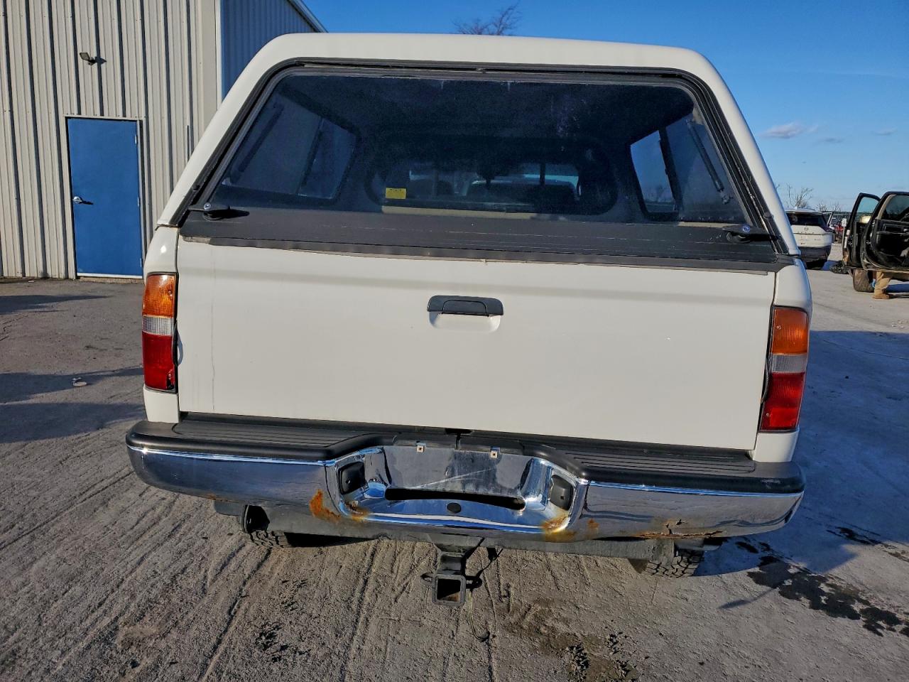 1999 Toyota Tacoma Xtracab VIN: 4TAWN72N0XZ553987 Lot: 93891635