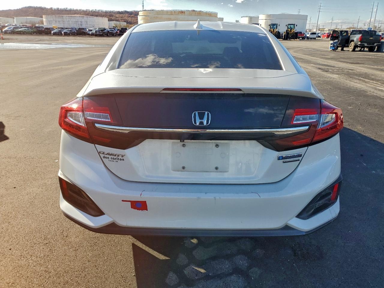 2018 Honda Clarity Touring VIN: JHMZC5F37JC004252 Lot: 91730235