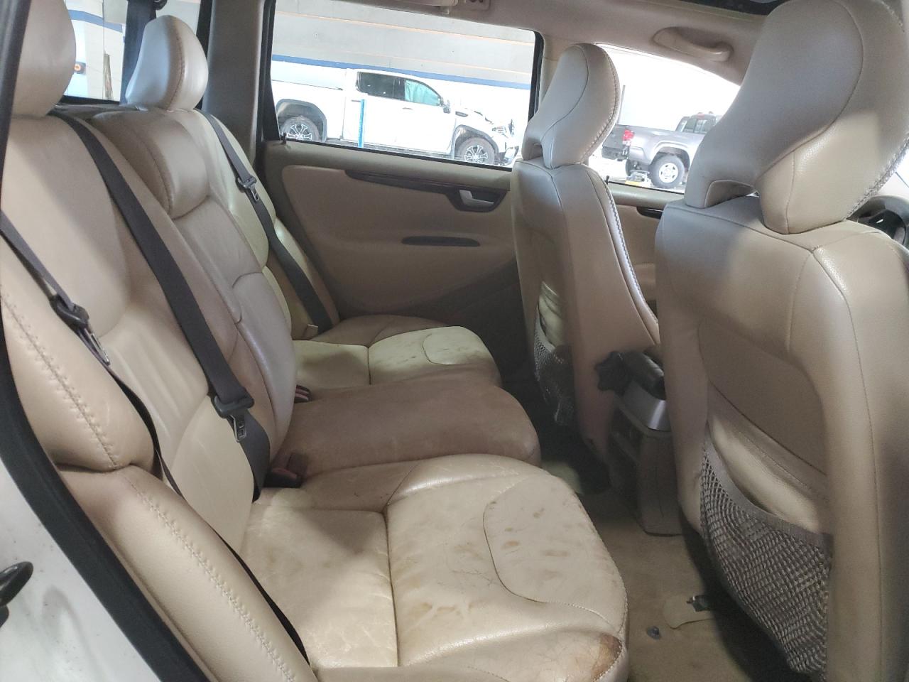 2003 Volvo Xc70 VIN: YV1SZ59H331106374 Lot: 92650595