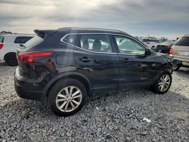  NISSAN ROGUE 2017 Черный