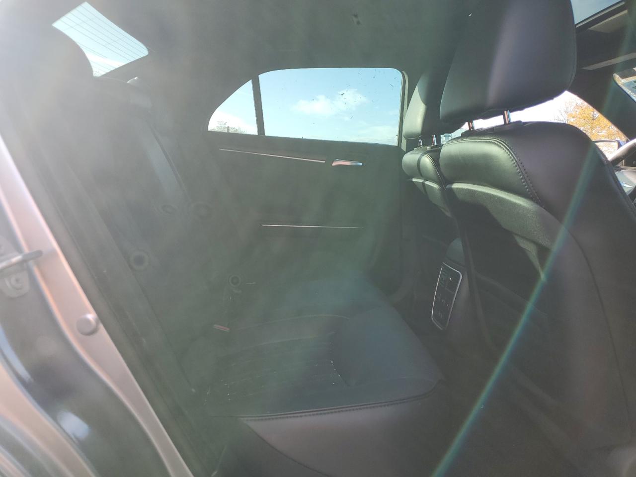 2015 Chrysler 300C Platinum VIN: 2C3CCASG7FH854190 Lot: 91928345