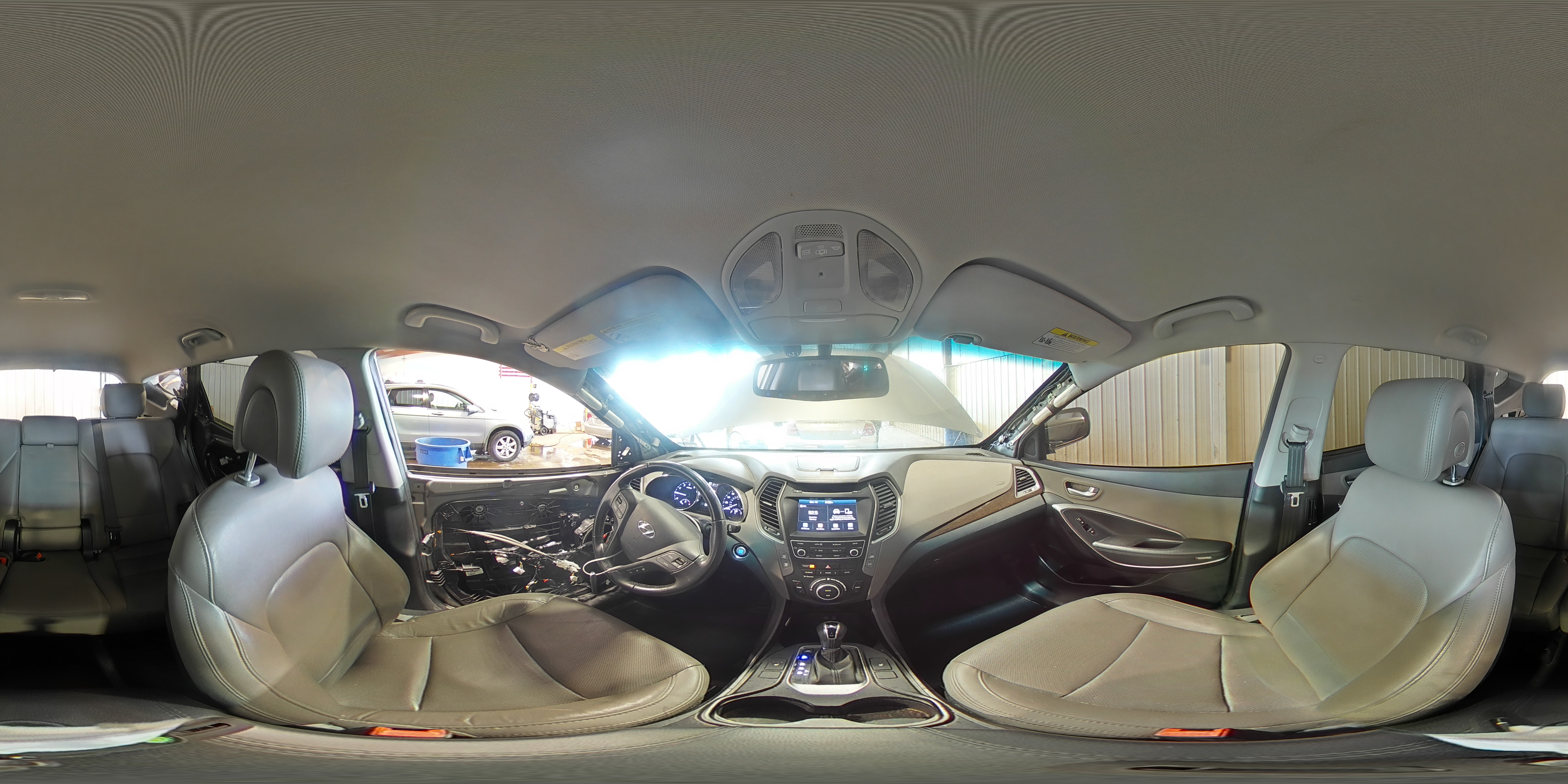 2017 Hyundai Santa Fe Sport VIN: 5NMZUDLB5HH030204 Lot: 92240175