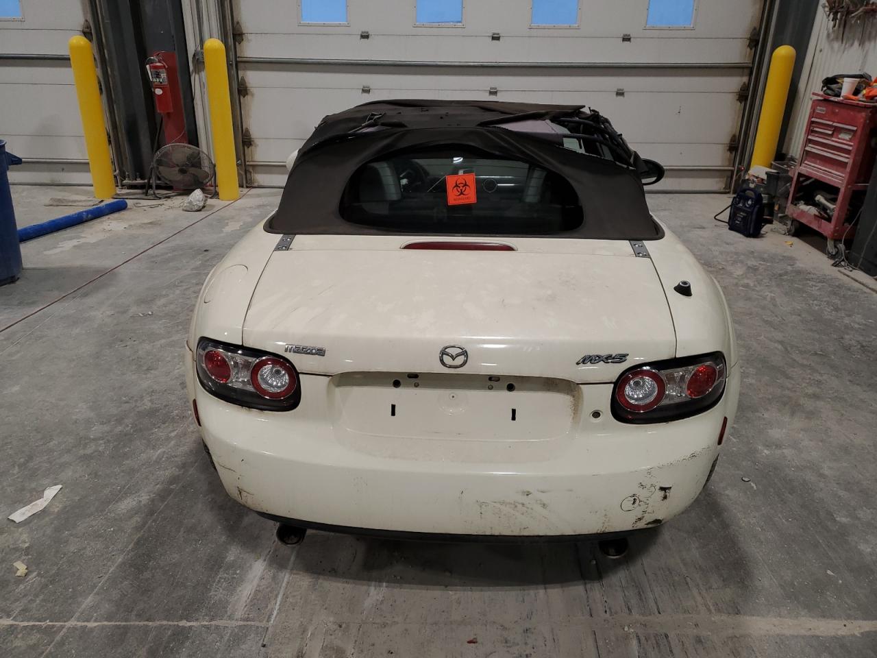 2006 Mazda Mx-5 Miata VIN: JM1NC25F060111095 Lot: 93106295
