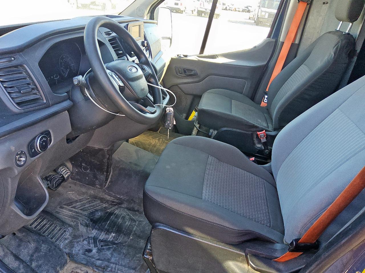 2020 Ford Transit T-250 VIN: 1FTBR3X87LKA87125 Lot: 84800855