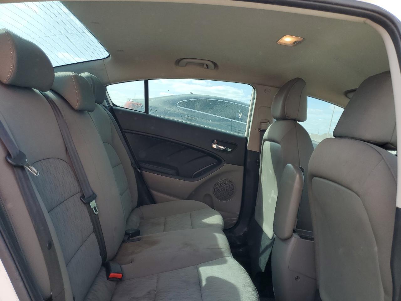 2014 Kia Forte Lx VIN: KNAFK4A67E5075137 Lot: 94454735