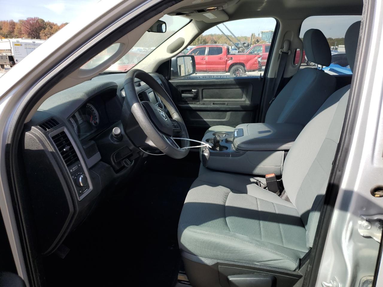 2018 Ram 1500 St VIN: 1C6RR7FGXJS258999 Lot: 92267045