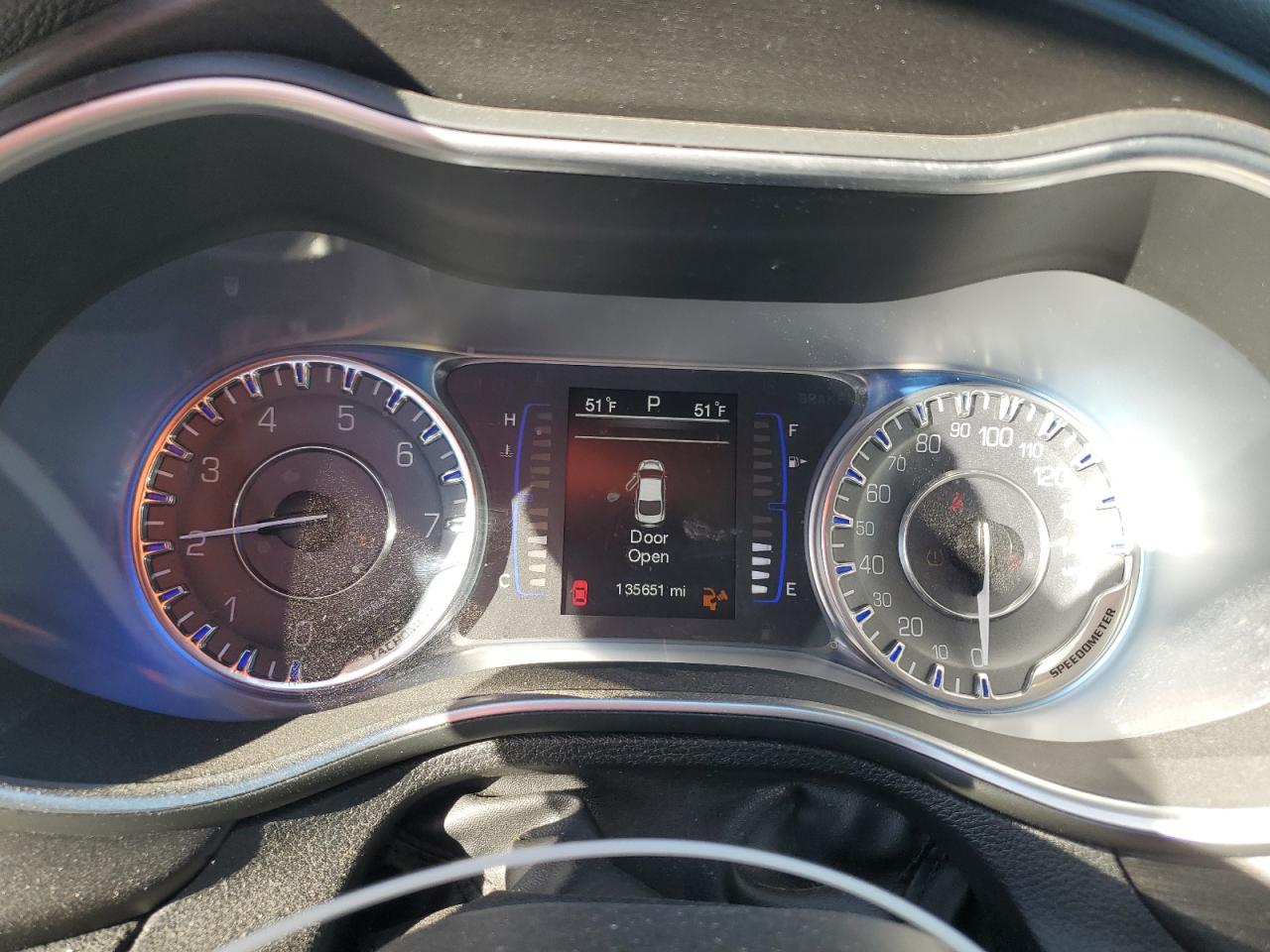 2015 Chrysler 200 Limited VIN: 1C3CCCAB1FN725242 Lot: 90708615