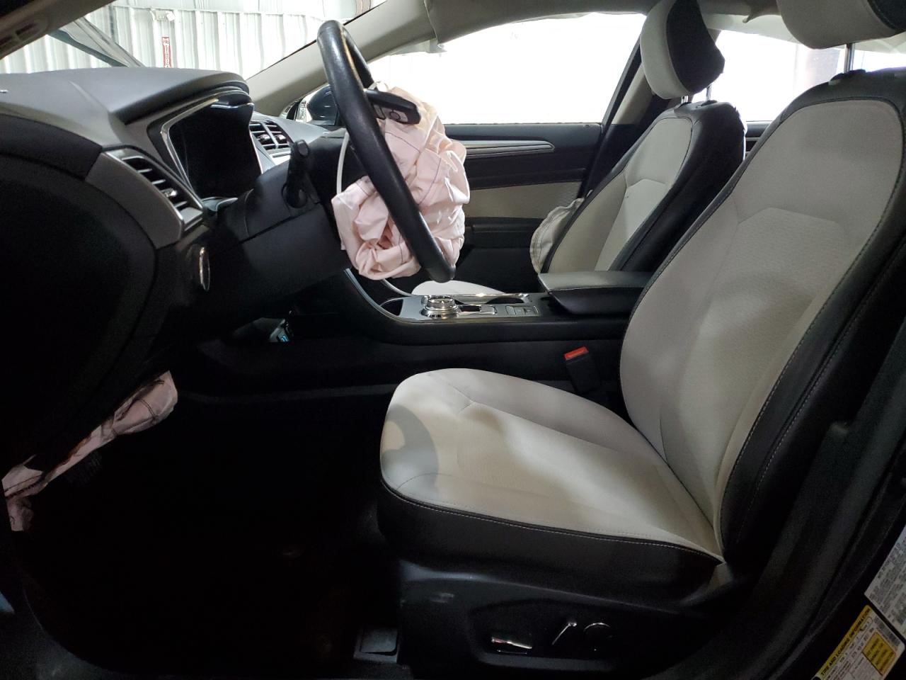 2020 Ford Fusion Se VIN: 3FA6P0HD9LR179159 Lot: 92365725