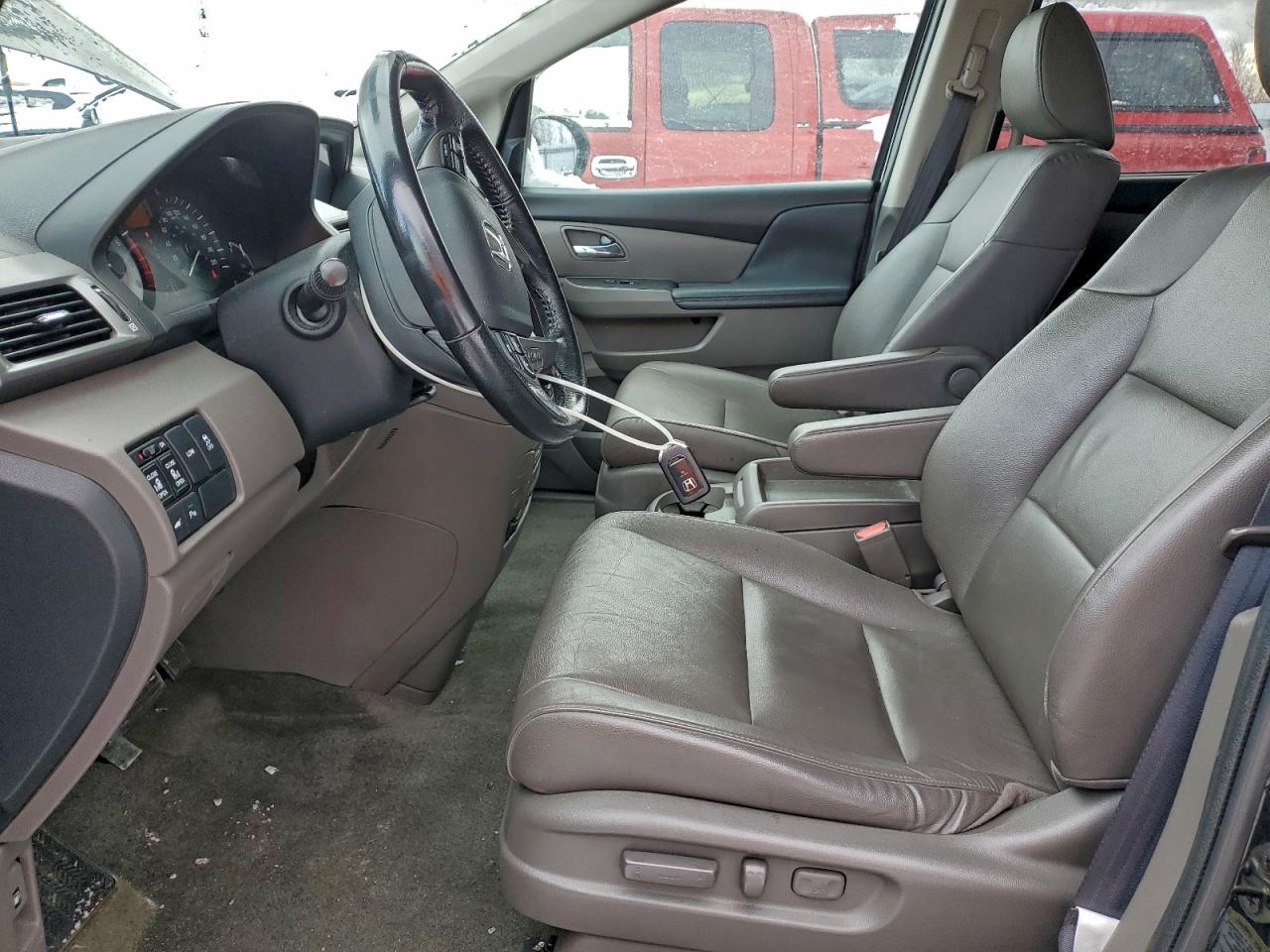 2016 Honda Odyssey Touring VIN: 5FNRL5H99GB509997 Lot: 94345975