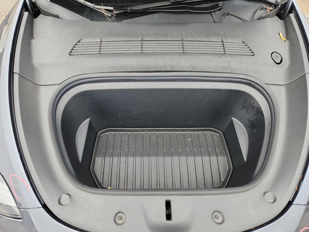 2023 Tesla Model Y VIN: 7SAYGDEE9PA210800 Lot: 90079995