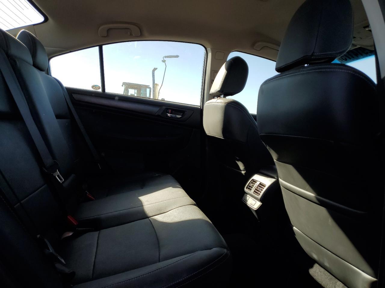 2015 Subaru Legacy 2.5I Limited VIN: 4S3BNBJ63F3027841 Lot: 92914175