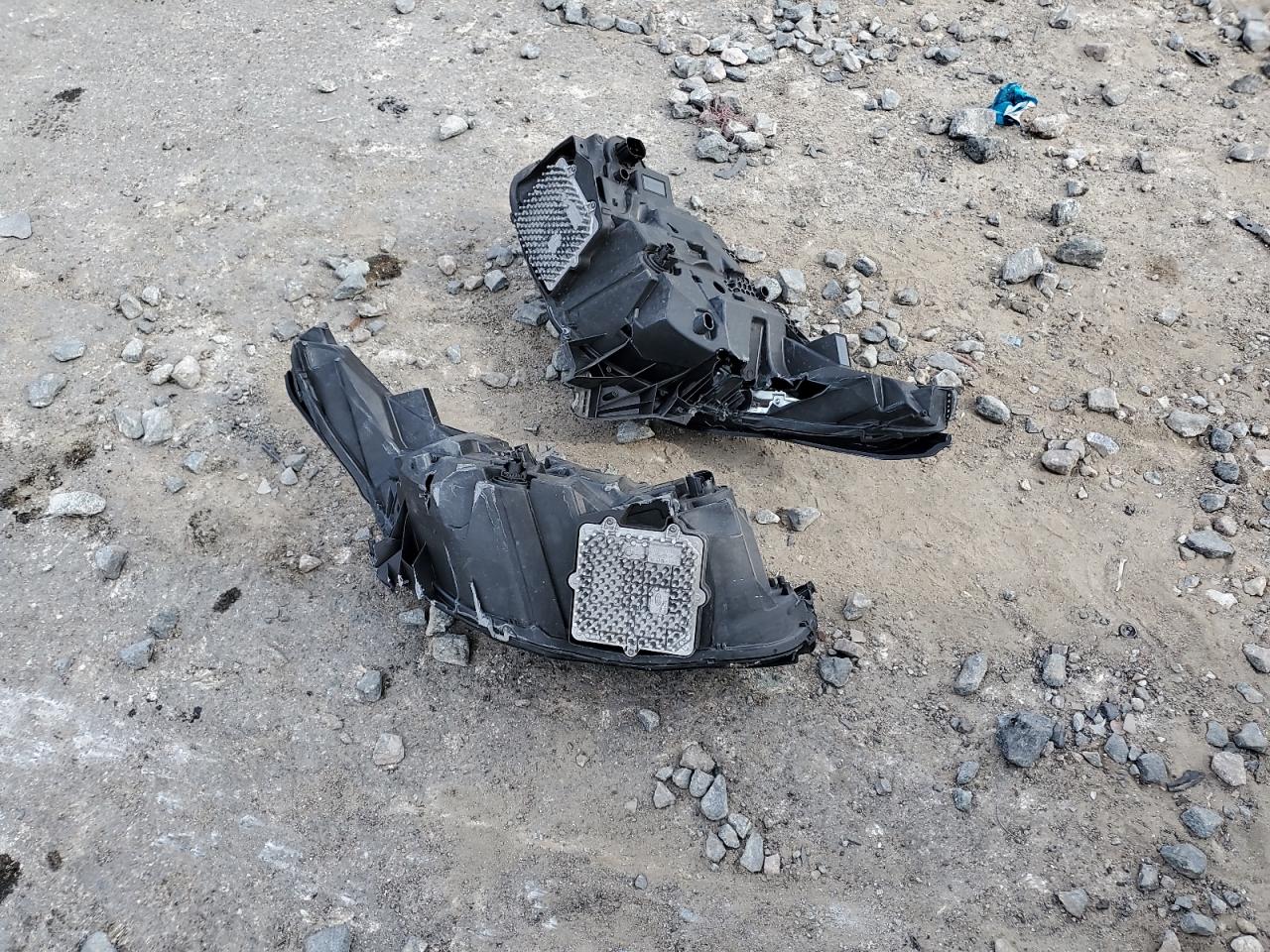 2018 Land Rover Range Rover Velar R-Dynamic Se VIN: SALYL2RXXJA738284 Lot: 91695025