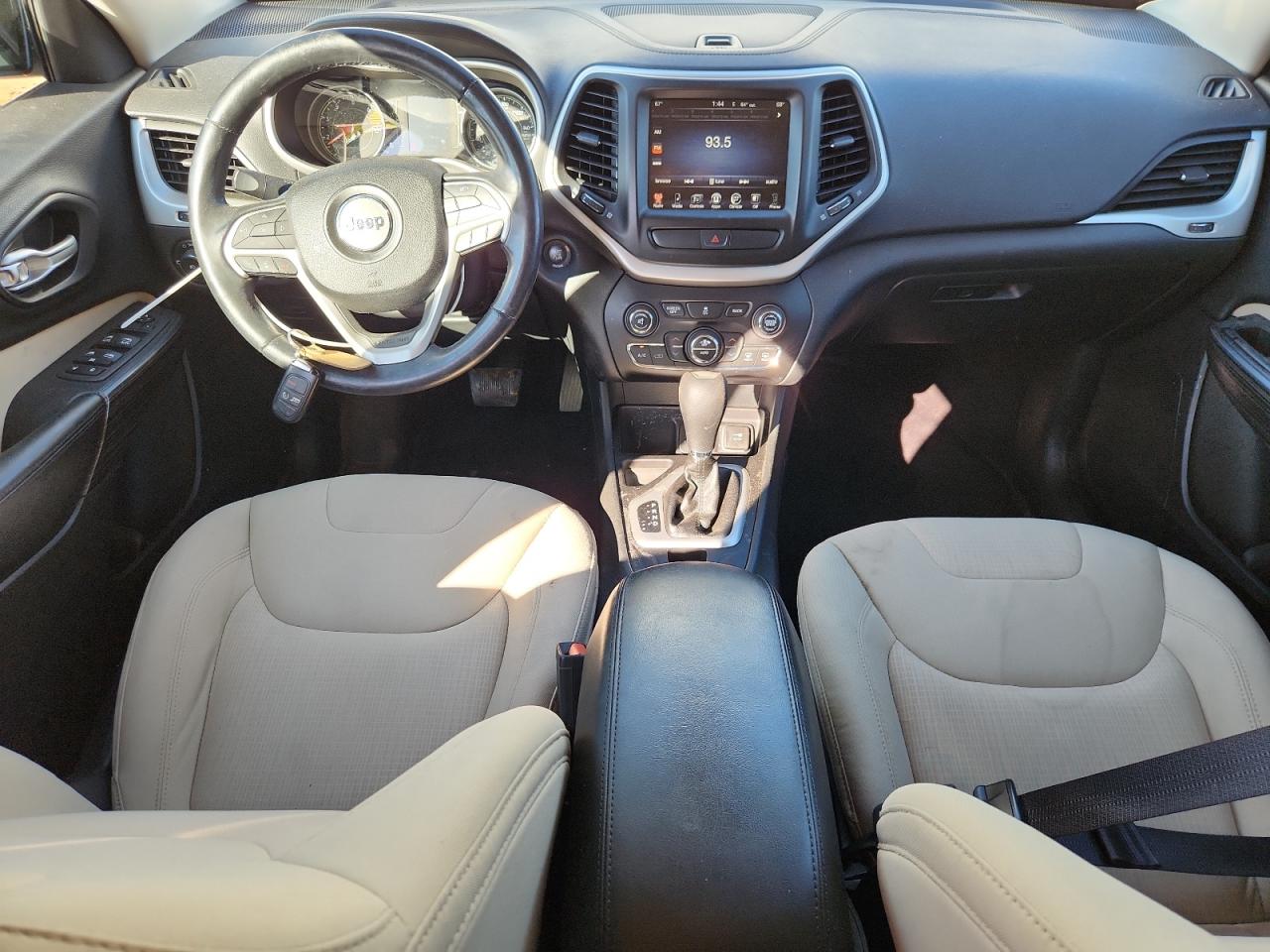 2016 Jeep Cherokee Latitude VIN: 1C4PJLCB6GW355997 Lot: 91375195