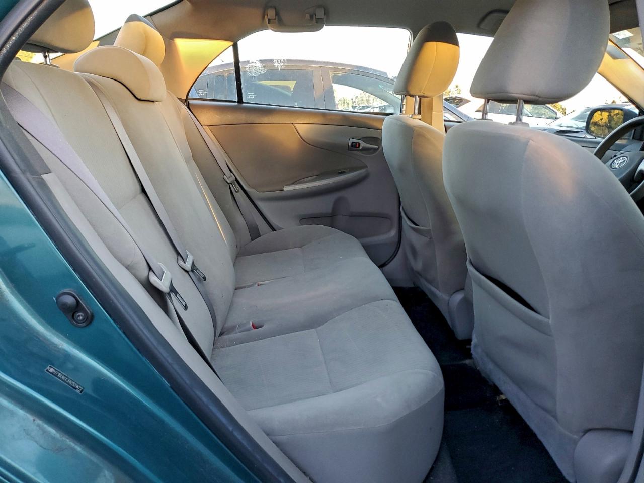 2010 Toyota Corolla Base VIN: 2T1BU4EE3AC521472 Lot: 94238775