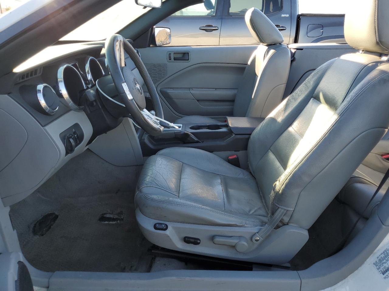 2006 Ford Mustang VIN: 1ZVFT84N965166354 Lot: 92284575