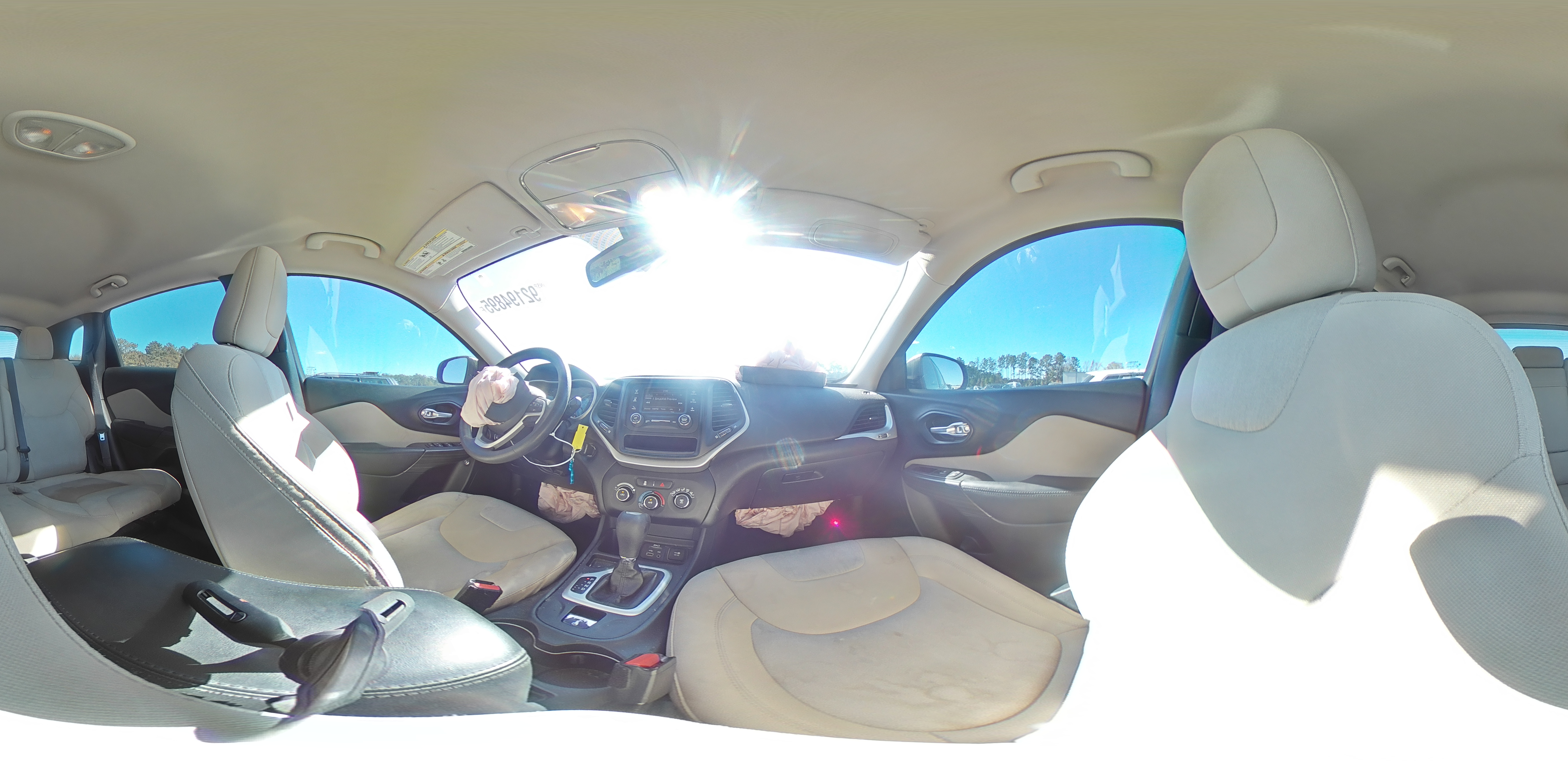 2015 Jeep Cherokee Sport VIN: 1C4PJLAB2FW721021 Lot: 92194895