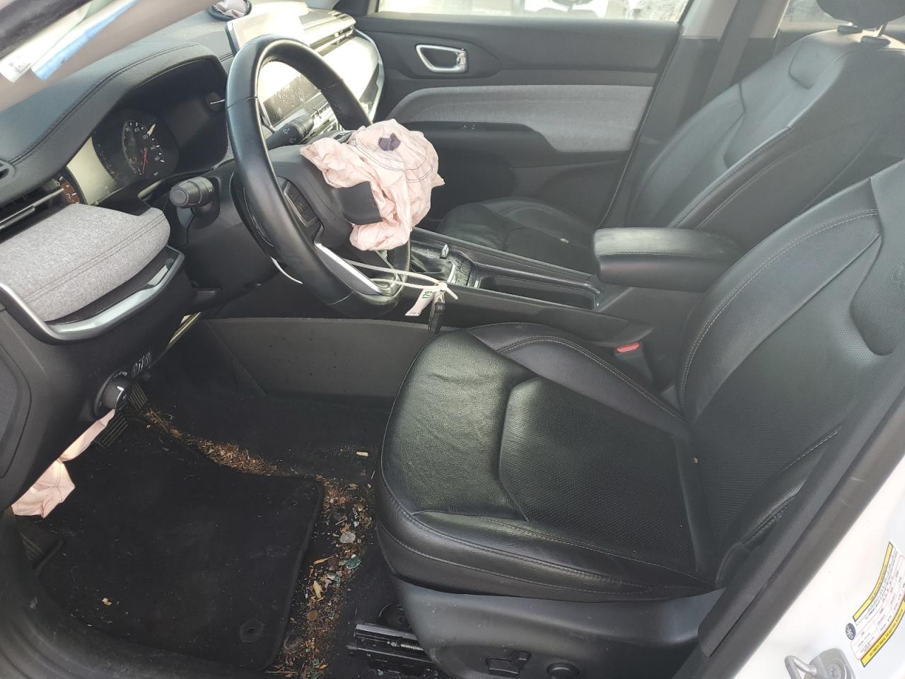 2022 Jeep Compass Latitude Lux VIN: 3C4NJDFB2NT151757 Lot: 92068975