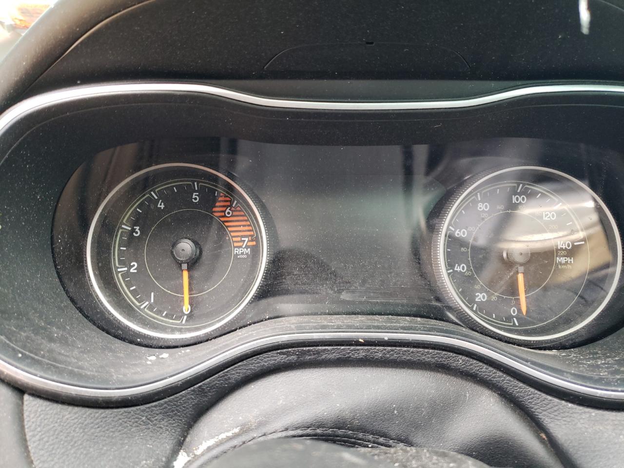 2019 Jeep Cherokee Overland VIN: 1C4PJMJN0KD282925 Lot: 92409485