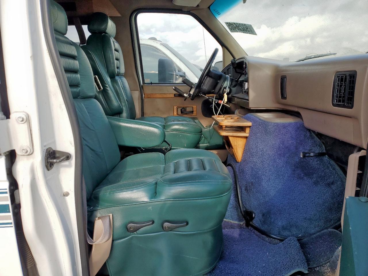 1996 Ford Econoline E250 Van VIN: 1FDFE24H0THA19205 Lot: 93256405