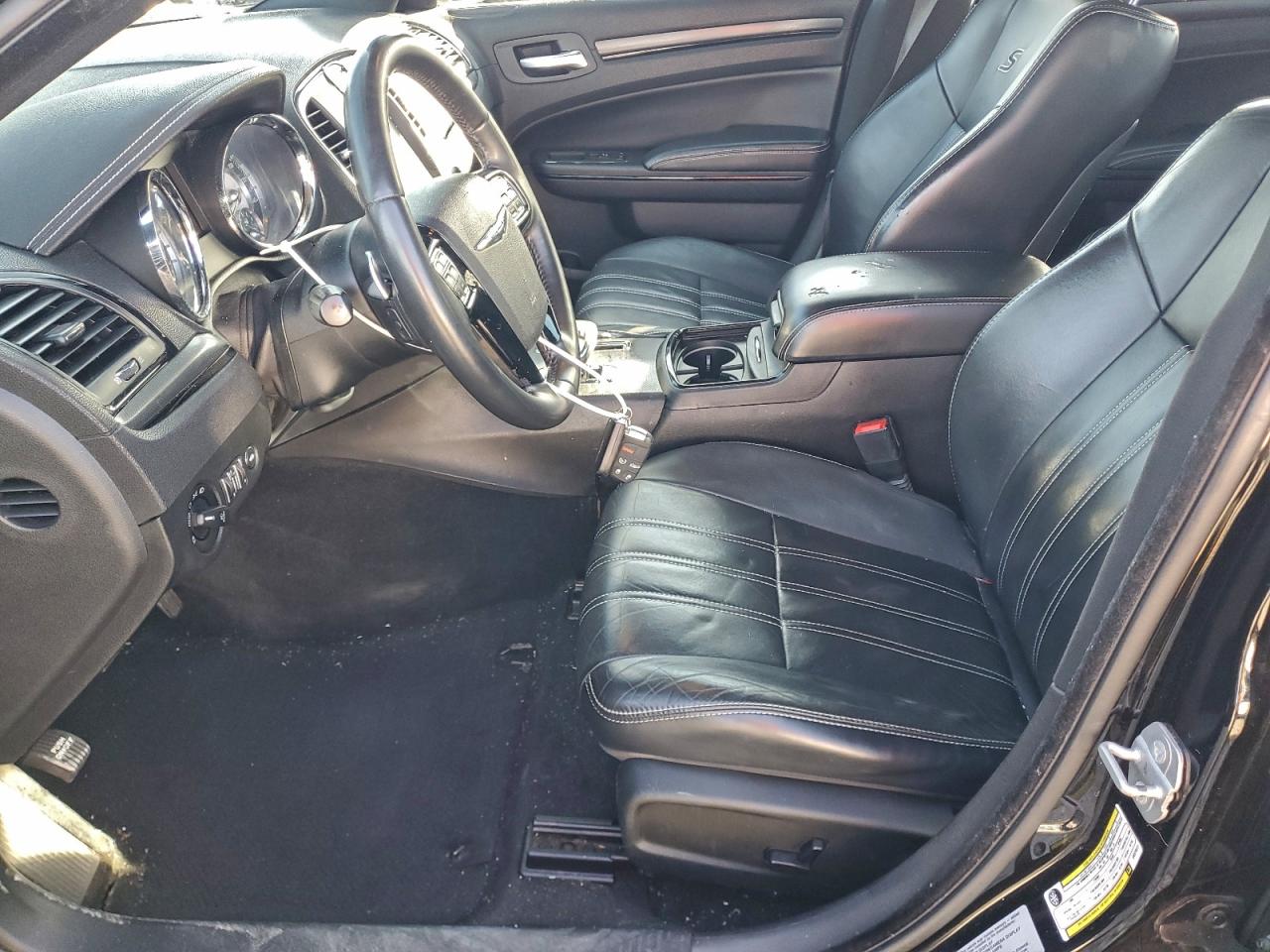 2014 Chrysler 300 S VIN: 2C3CCABG4EH375417 Lot: 90580975