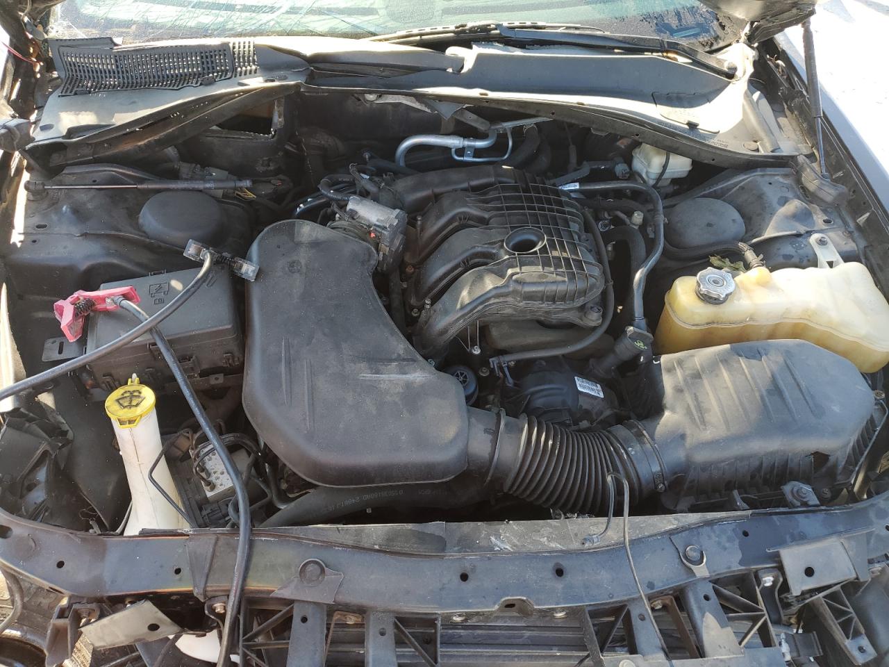 2015 Chrysler 300 Limited VIN: 2C3CCAAG9FH882283 Lot: 93472675