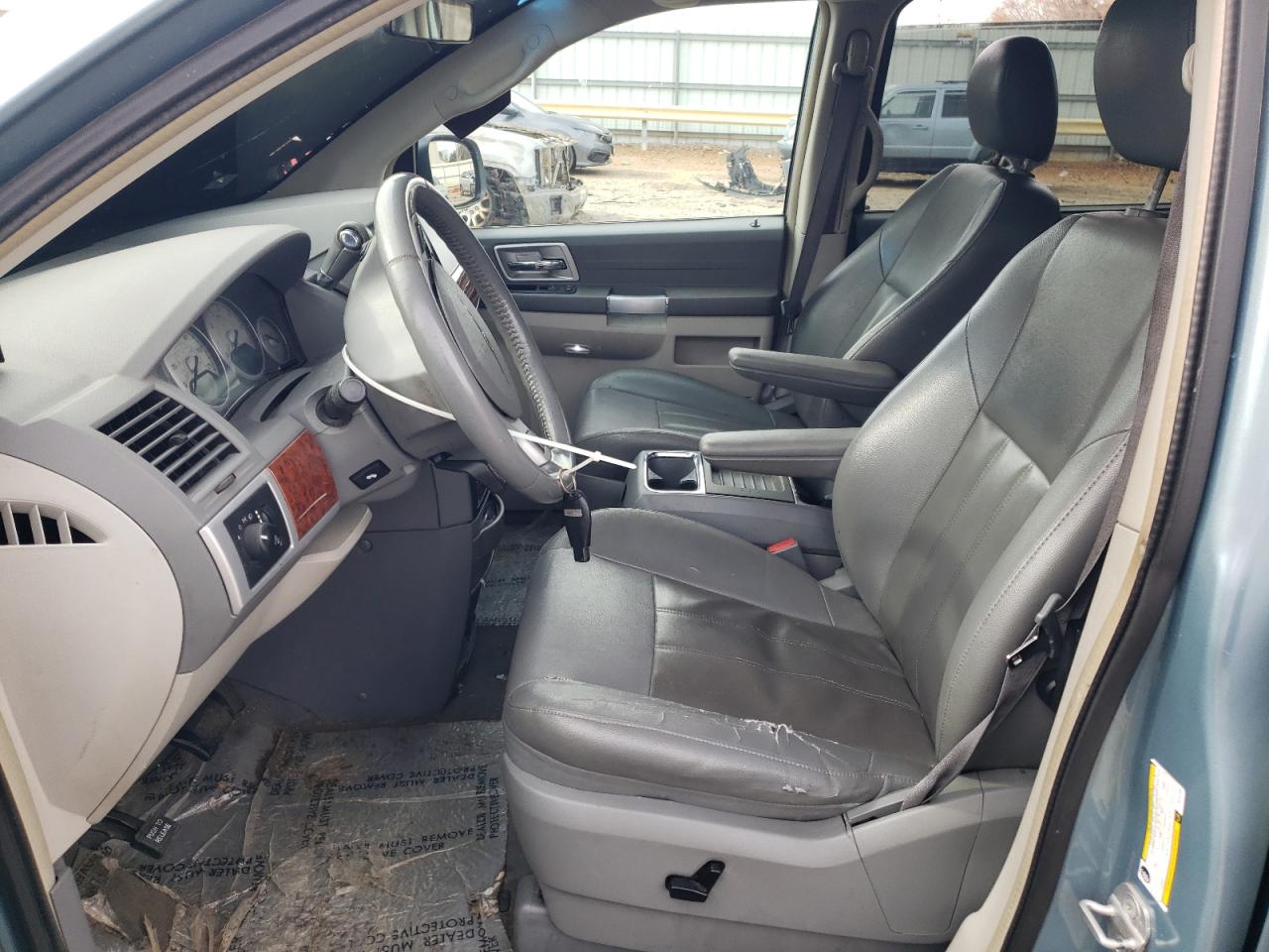 2008 Chrysler Town & Country Touring VIN: 2A8HR54P48R701468 Lot: 92985935