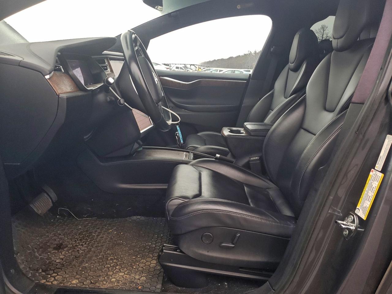 2017 Tesla Model X VIN: 5YJXCAE22HF077150 Lot: 94547055