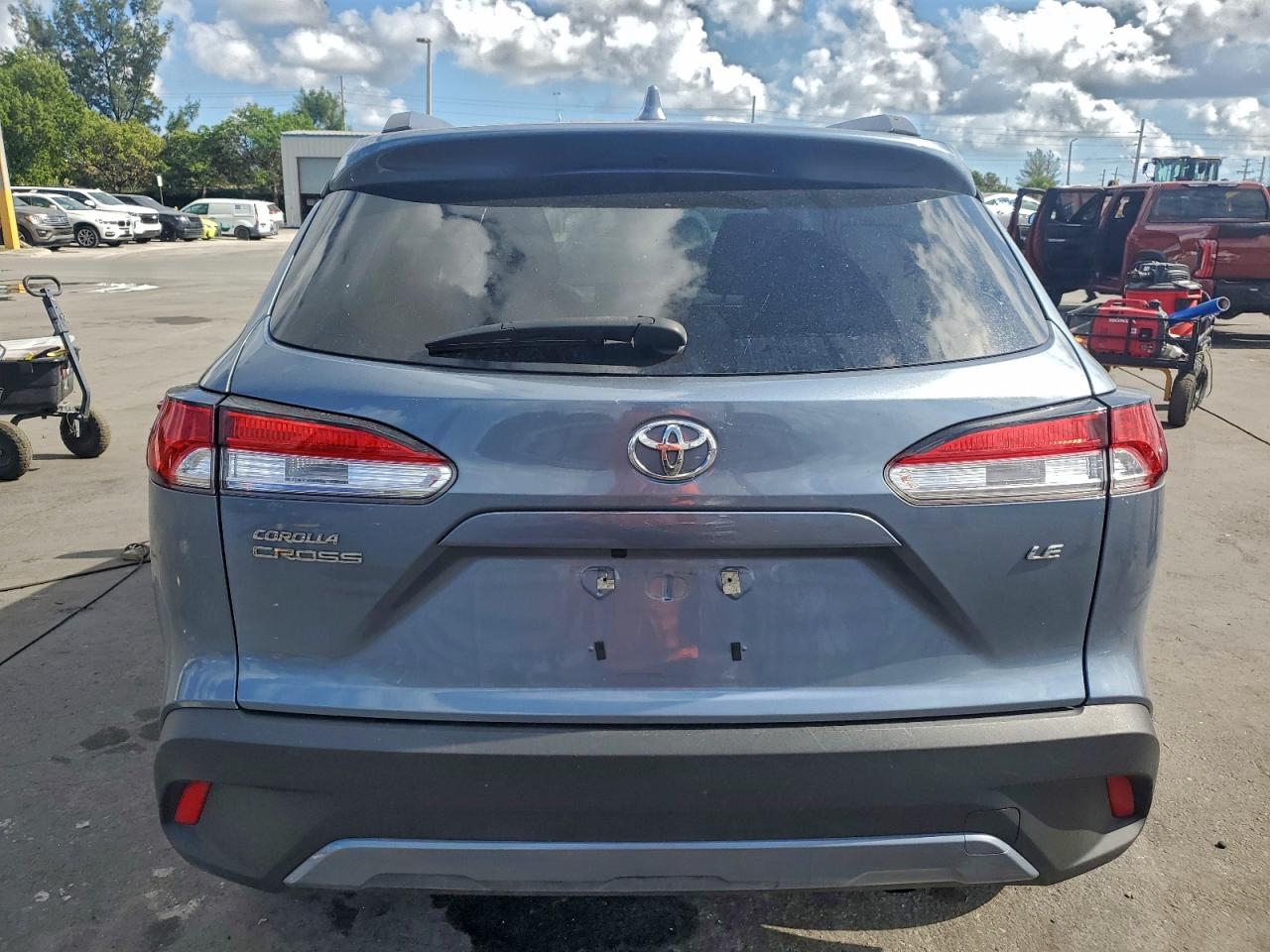 2023 Toyota Corolla Cross Le VIN: 7MUCAAAG2PV060435 Lot: 94535035
