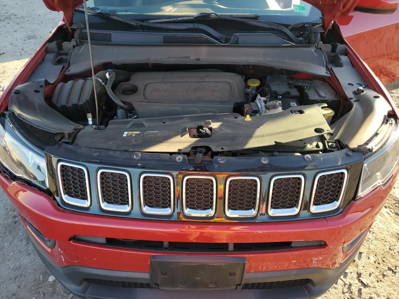 2018 Jeep Compass Latitude VIN: 3C4NJDBB1JT316150 Lot: 92527965