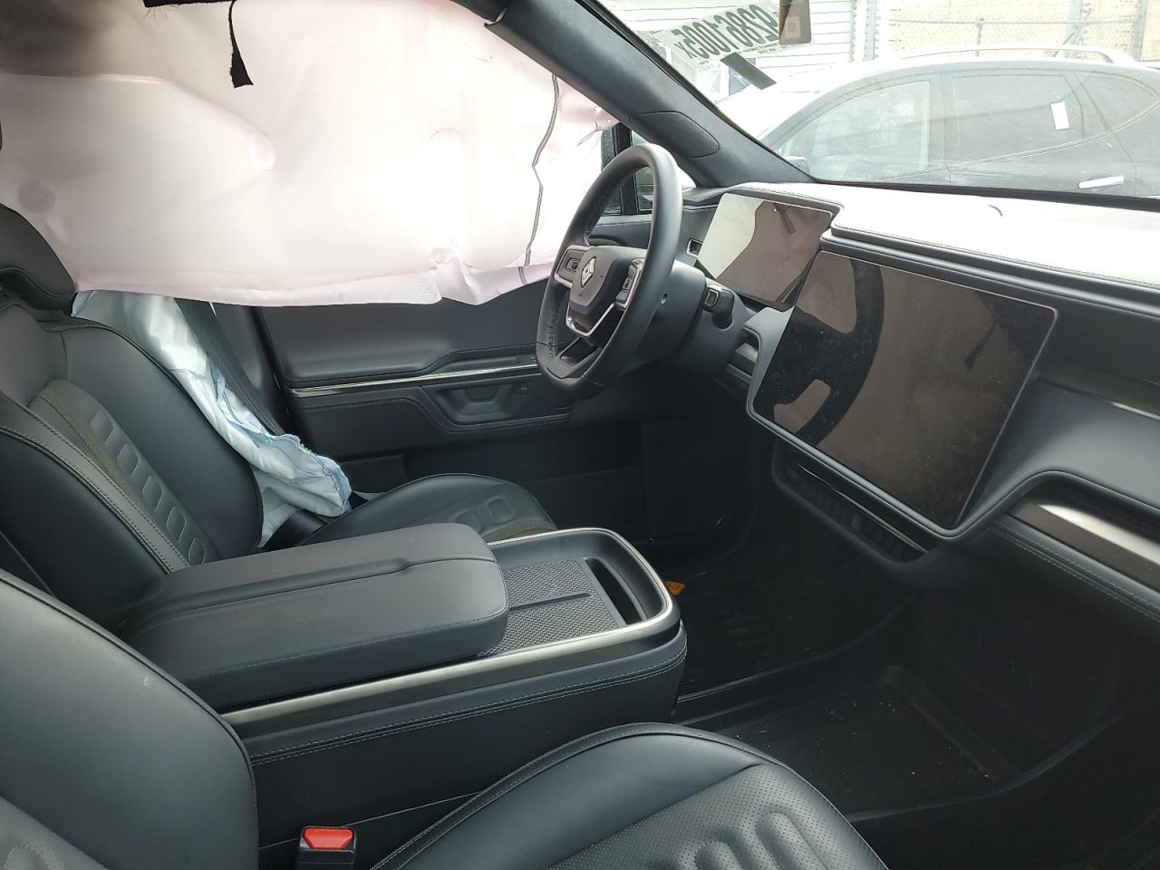 2025 Rivian R1S Adventure VIN: 7PDSGBBA7SN048065 Lot: 92861005