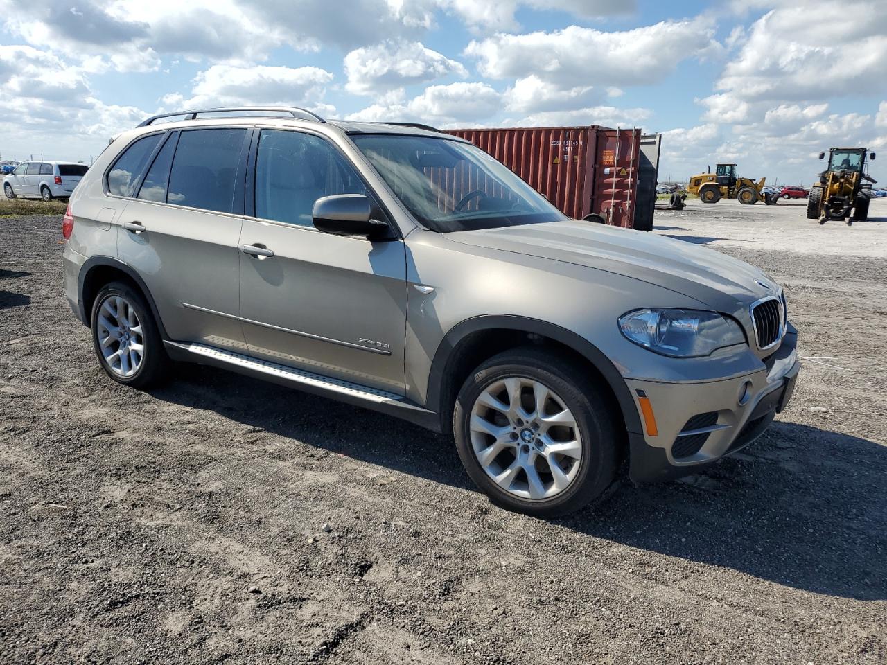 Фото: 5UXZV4C59CL751512