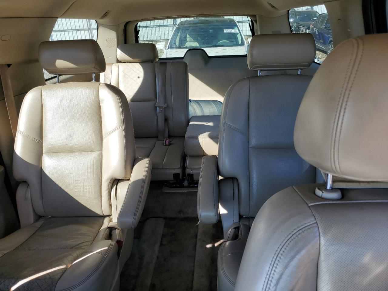 2010 GMC Yukon Xl Denali VIN: 1GKUKMEFXAR183568 Lot: 90862535