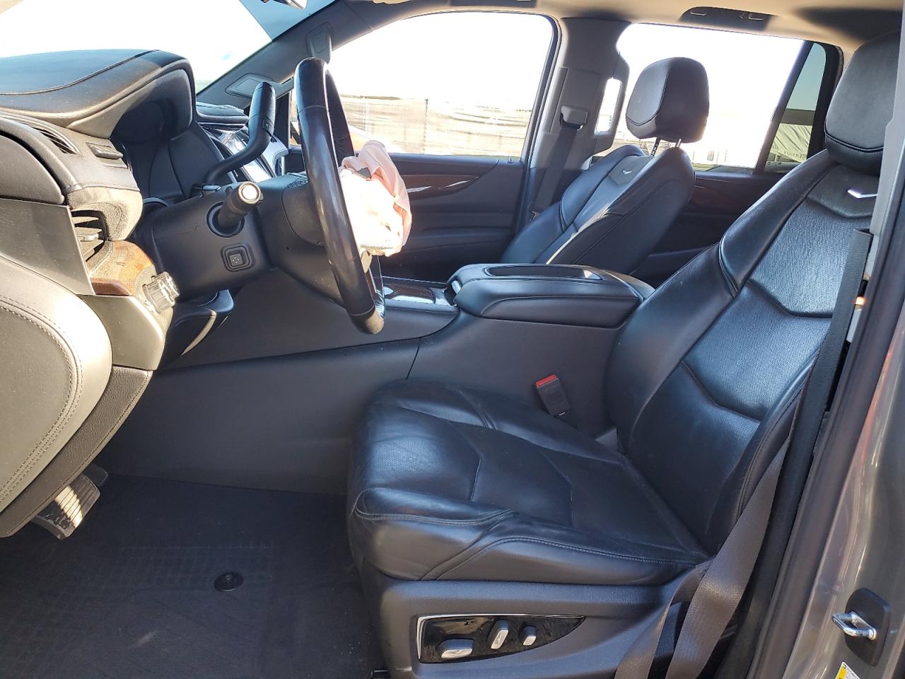 2020 Cadillac Escalade Luxury VIN: 1GYS4BKJ3LR160110 Lot: 91841745