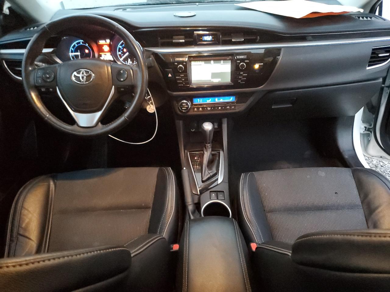 2014 Toyota Corolla L VIN: 5YFBURHE2EP107176 Lot: 92351725