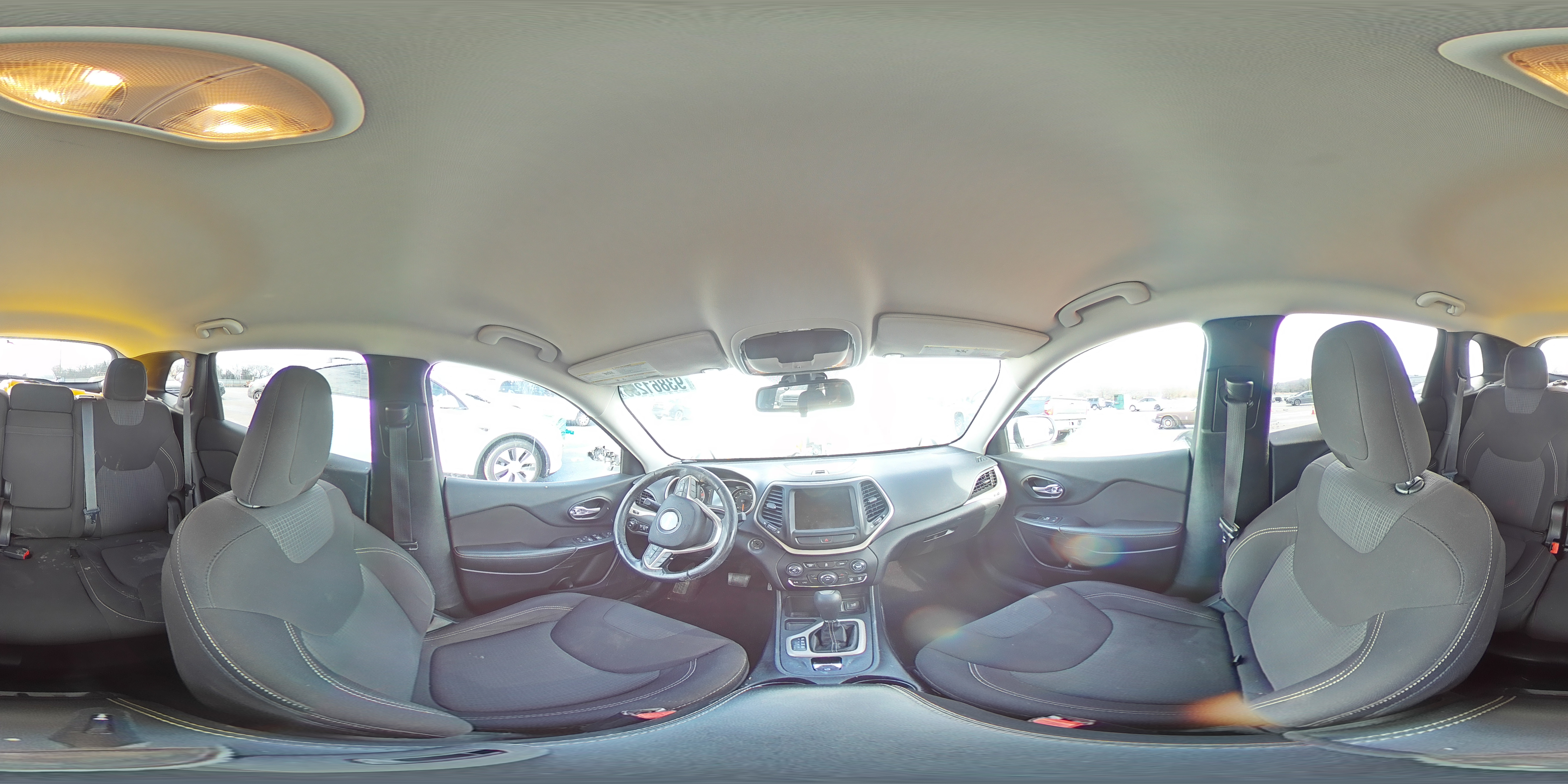 2016 Jeep Cherokee Latitude VIN: 1C4PJLCB5GW292066 Lot: 93861255