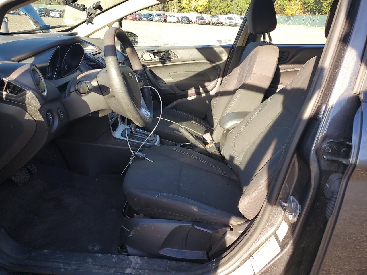 2018 Ford Fiesta Se VIN: 3FADP4EJ9JM124021 Lot: 92839585