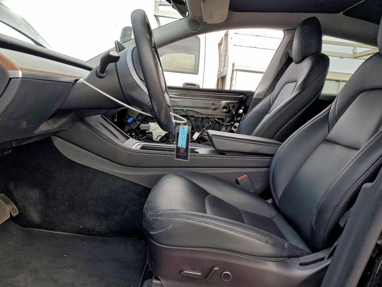 2022 Tesla Model Y VIN: 7SAYGAEE1NF484376 Lot: 93355755