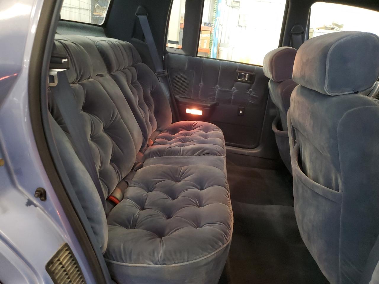 1994 Chrysler Lebaron Landau A-Body VIN: 3C3AA5633RT303892 Lot: 90851525