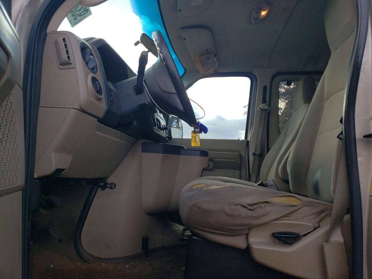 2011 Ford Econoline E350 Super Duty Wagon VIN: 1FBNE3BL9BDA31974 Lot: 93261945