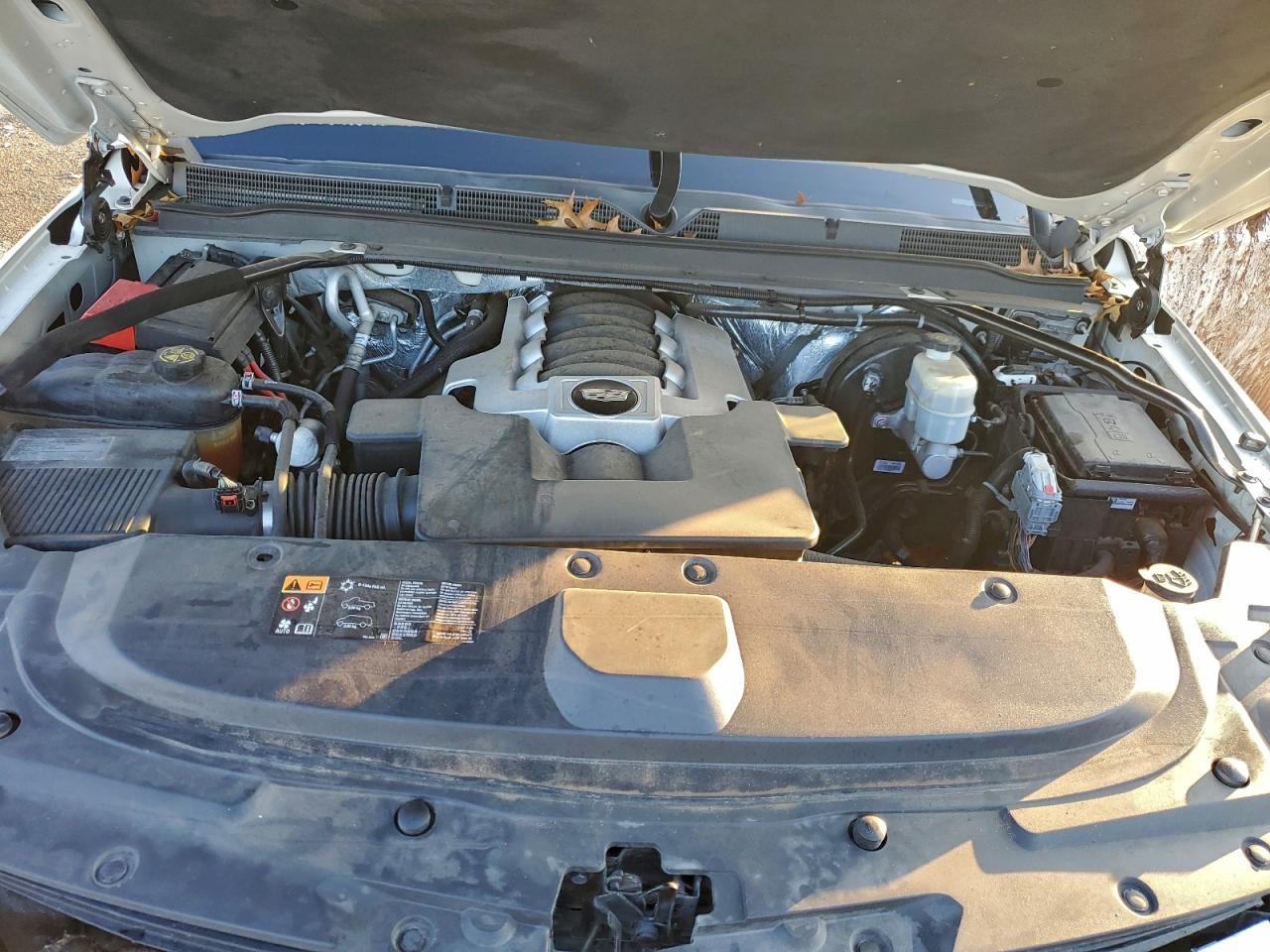 2015 Cadillac Escalade Luxury VIN: 1GYS3MKJ2FR566575 Lot: 94117555