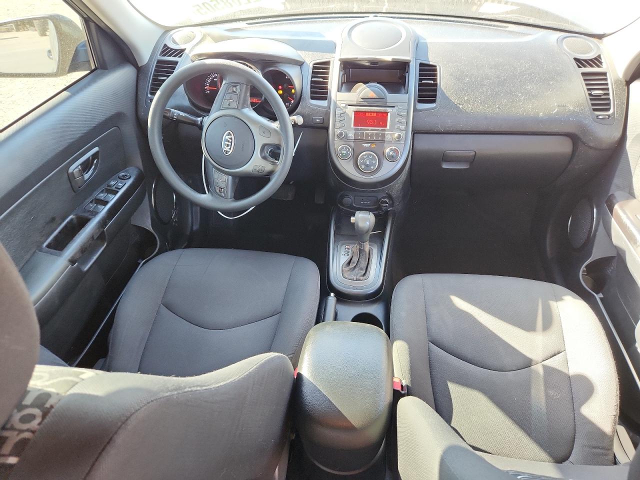 2011 Kia Soul + VIN: KNDJT2A26B7300899 Lot: 92268505