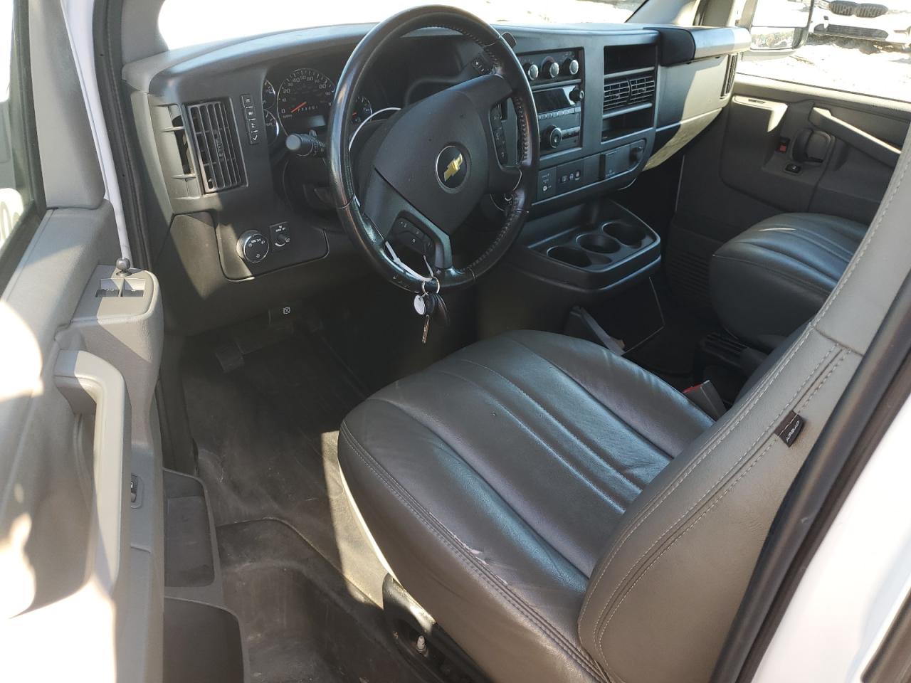 2022 Chevrolet Express 2500 Delivery Van VIN: 1GCWGAFP4N1281916 Lot: 90949035