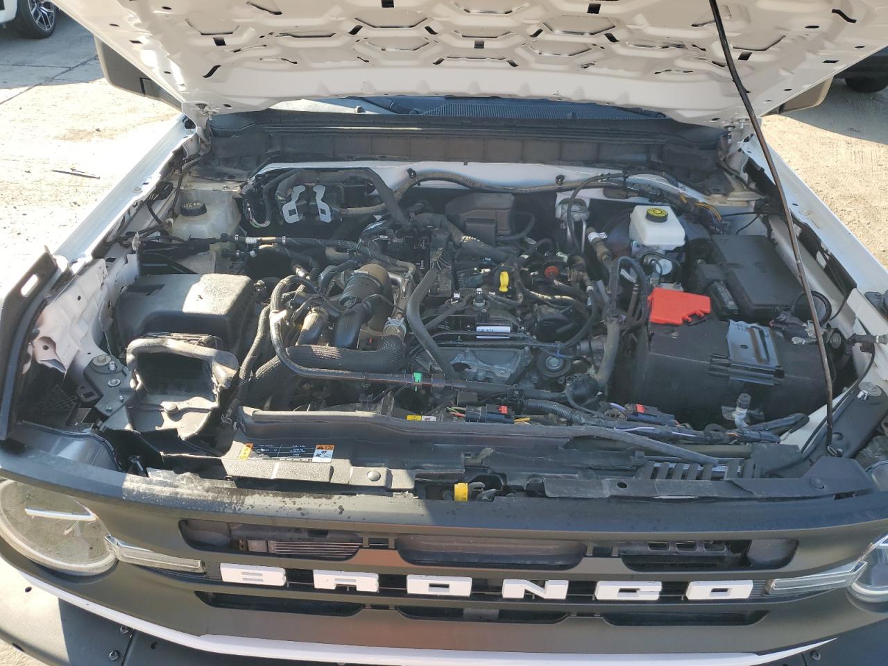 2022 Ford Bronco Base VIN: 1FMDE5BH3NLB16572 Lot: 90757415